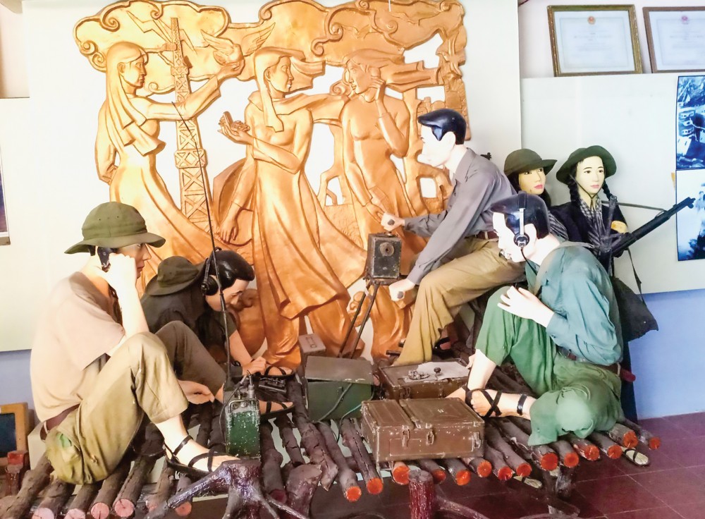 Nhà Dây Thép Cà Mau.jpg