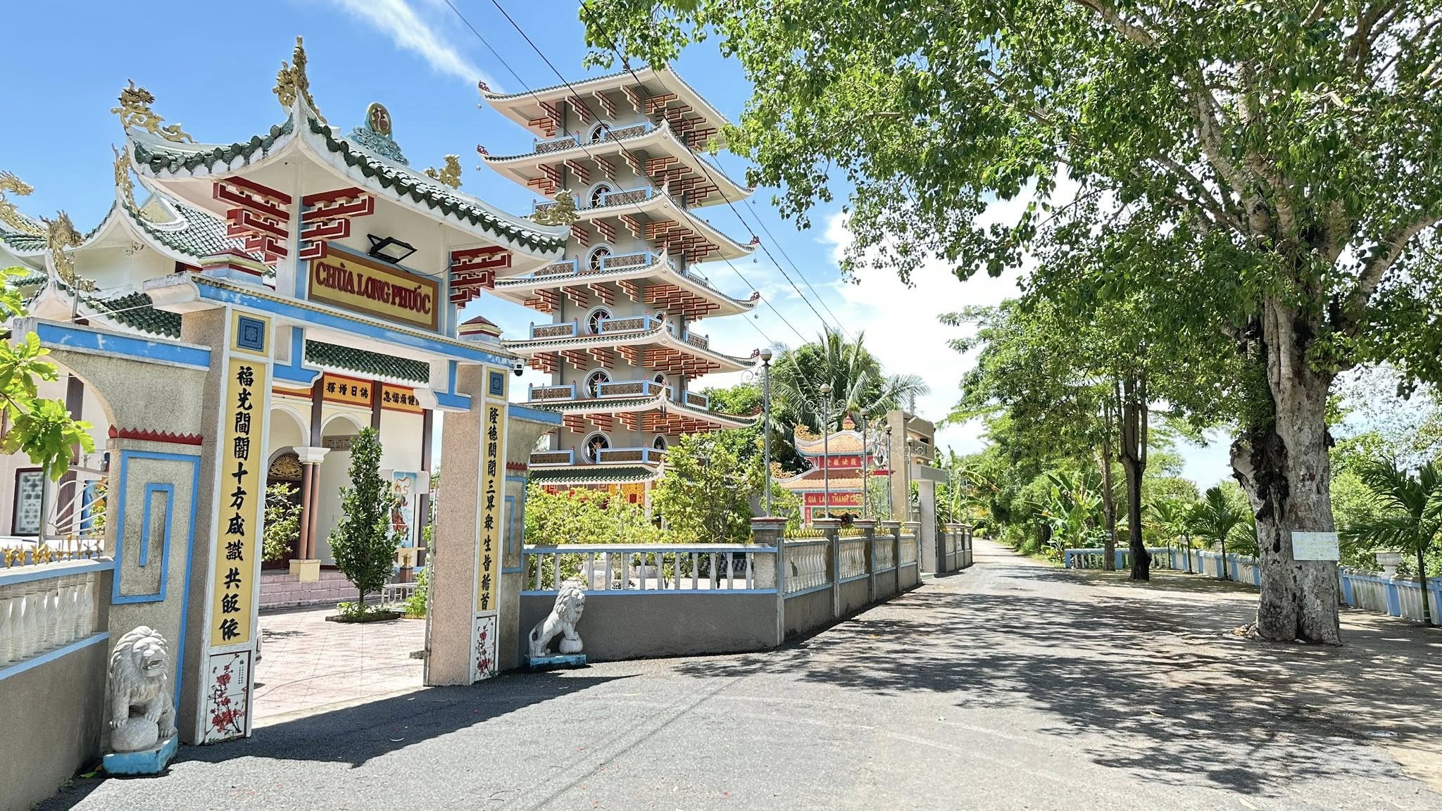 chua phuoc long dong thap.jpg