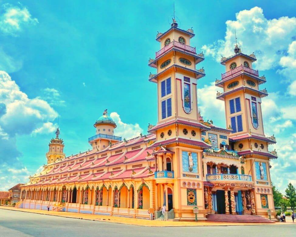 Toa-thanh-Cao-Dai-Tay-Ninh.jpg