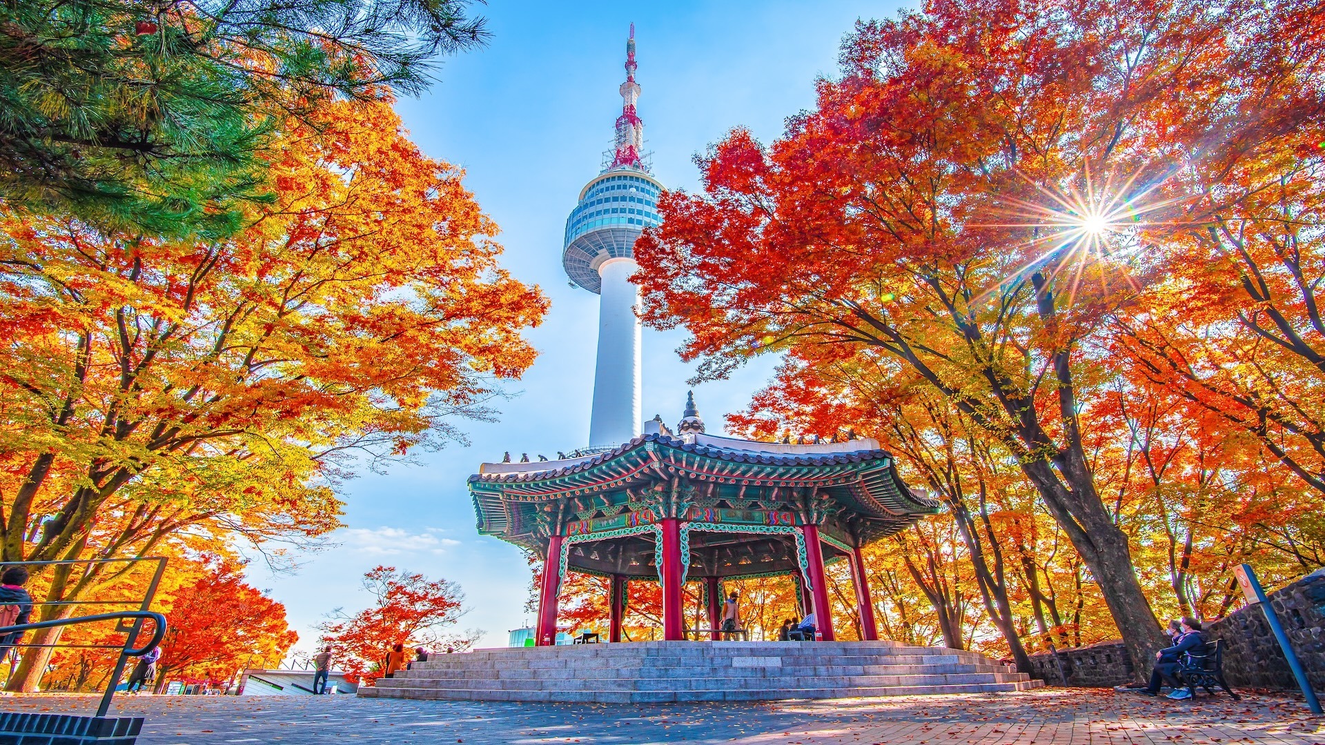 Namsan-Tower-during-autumn.jpg