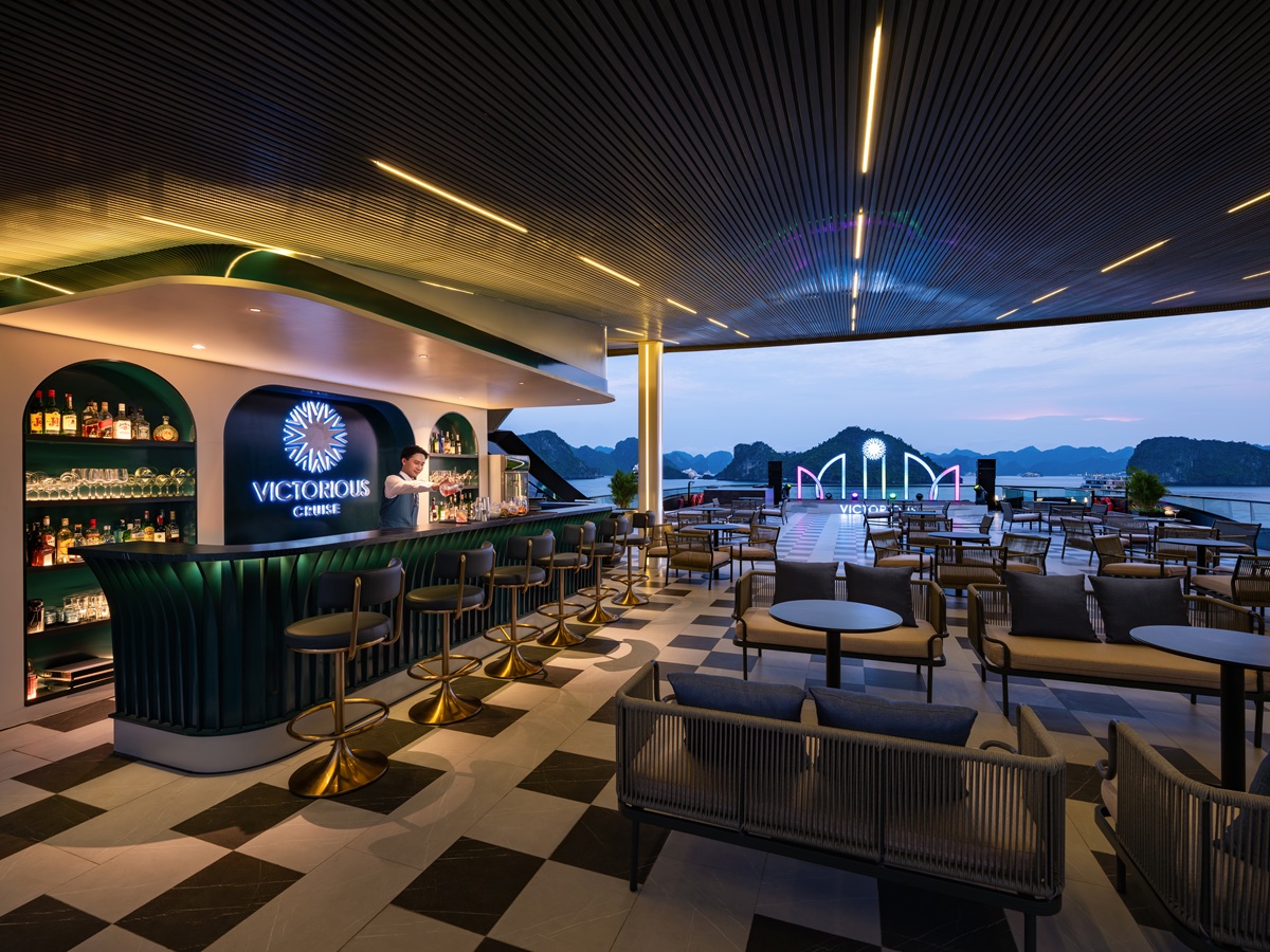 Sky bar Victorious.jpg