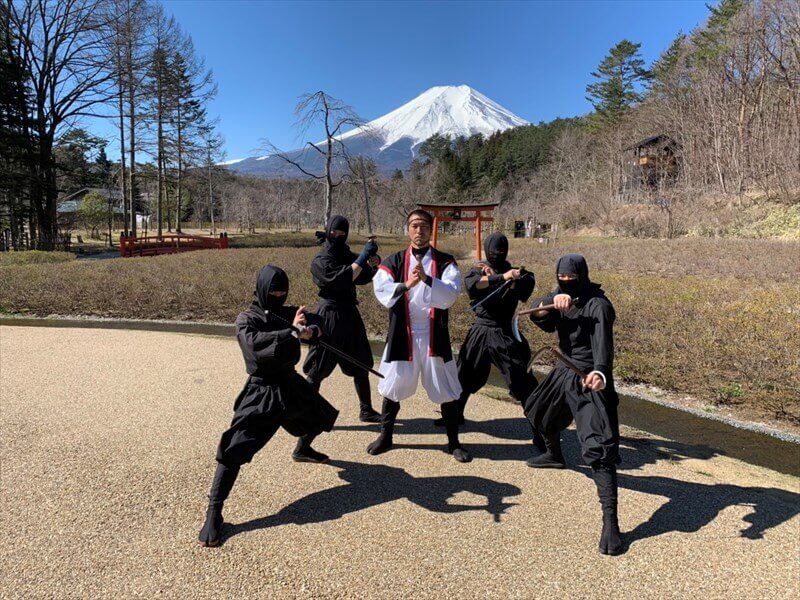 L&agrave;ng Ninja Oshino.jpg