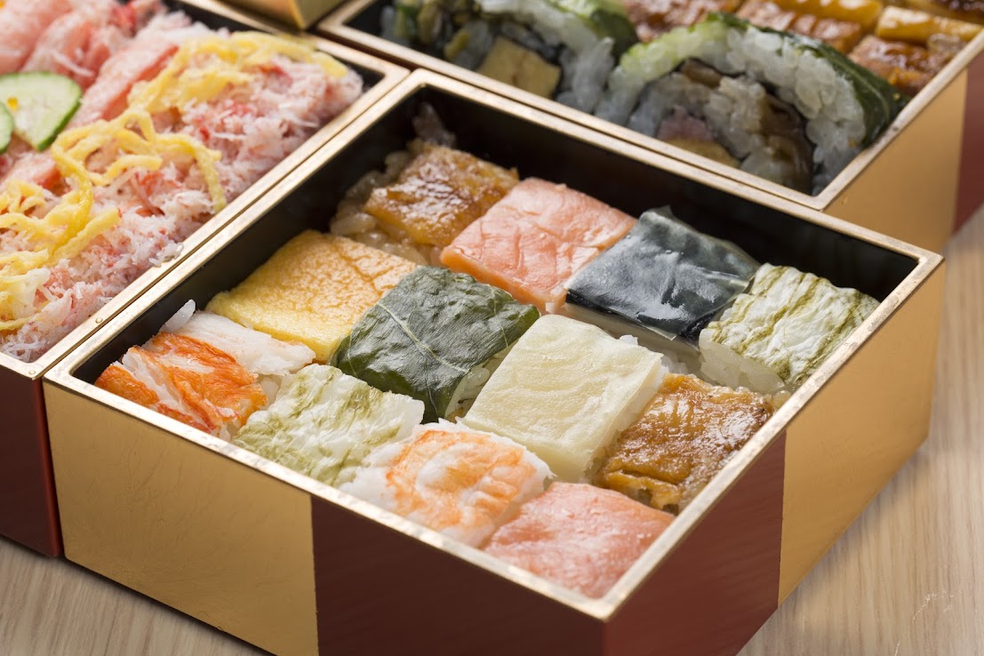 Sushi hộp - Hakozushi.jpg