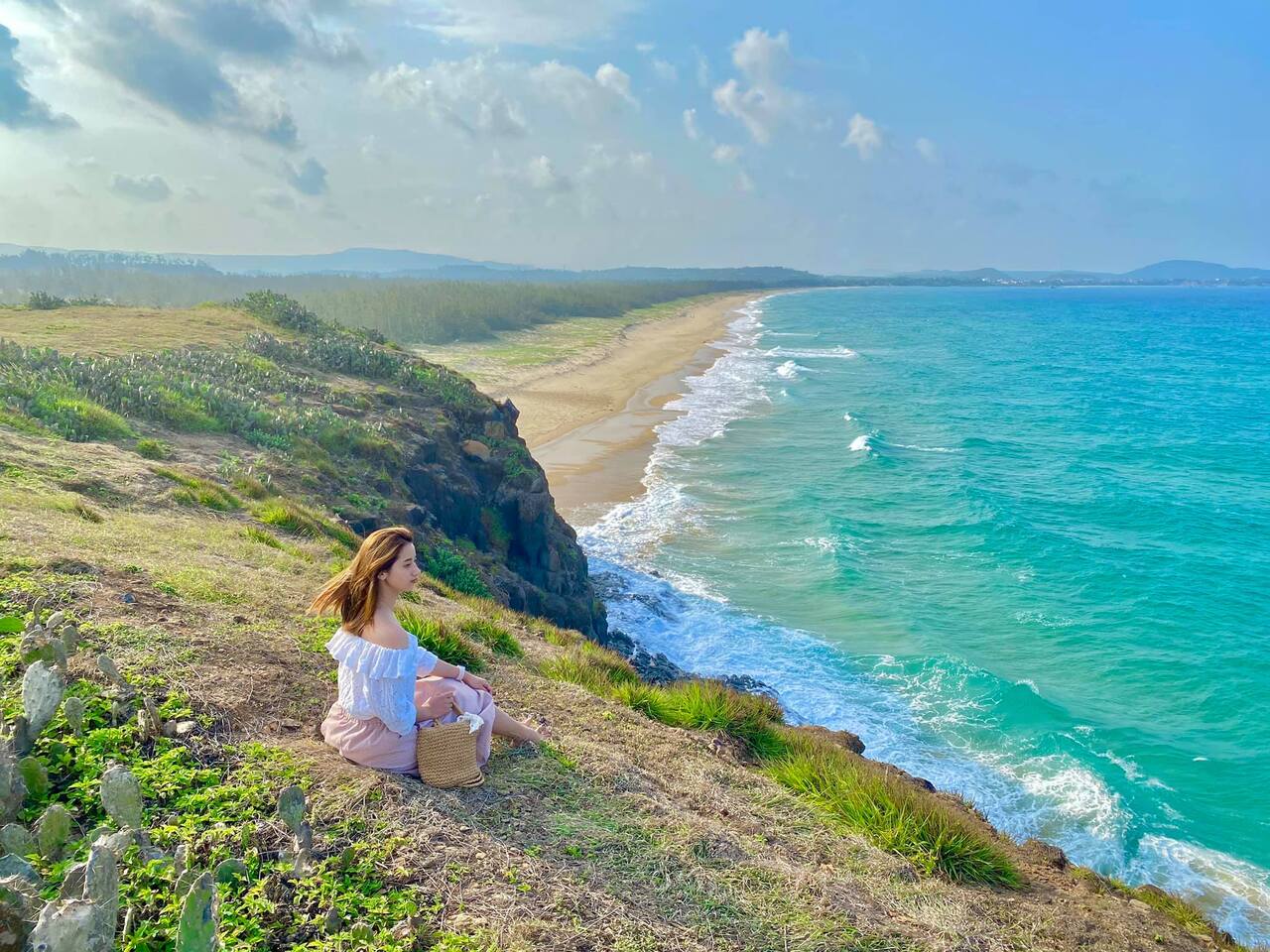 Tour Phú Yên tàu hỏa 3 ngày 3 đêm:  Mũi Điện - Bãi Môn - Vịnh Vũng Rô - Tháp Nhạn - Nhà Thờ Mằng Lăng - Gành Đá Đĩa