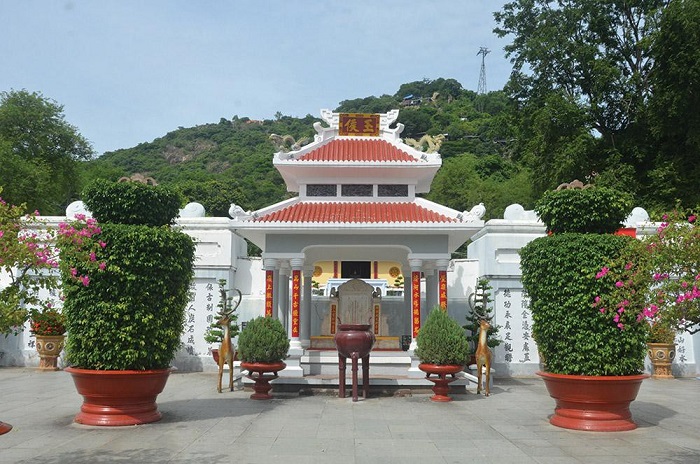 lang_thoai_ngoc_hau_an_giang.jpg
