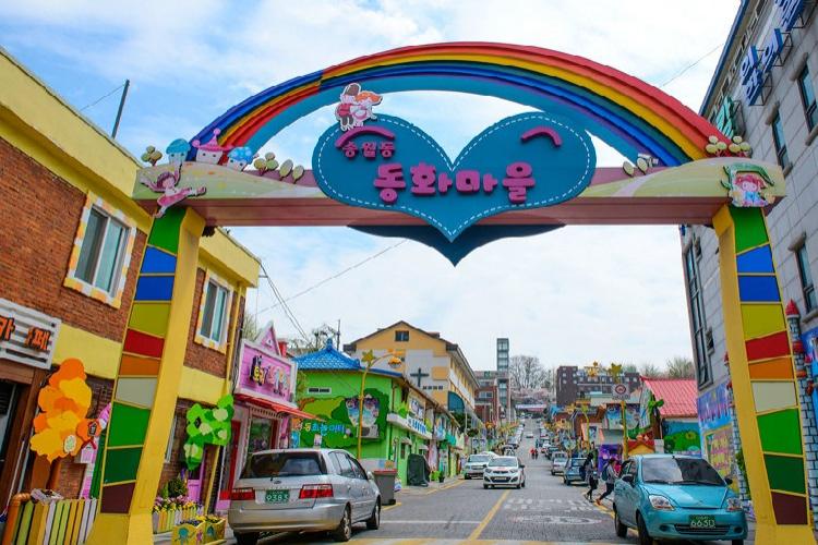 Làng bích họa Songwol-dong Incheon: Điểm tham quan hấp dẫn cho mọi du khách
