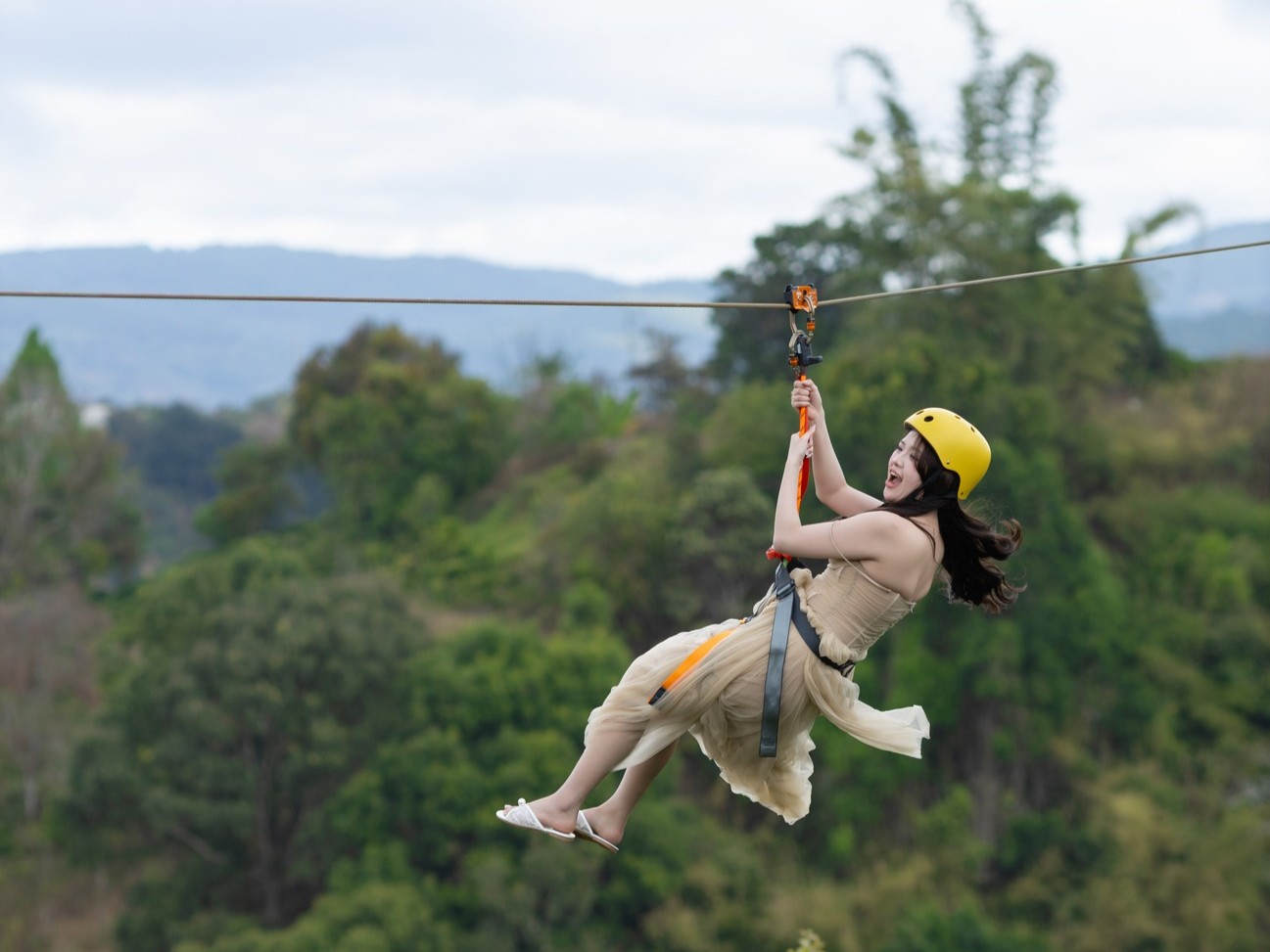 zipline kdl thien minh.jpg