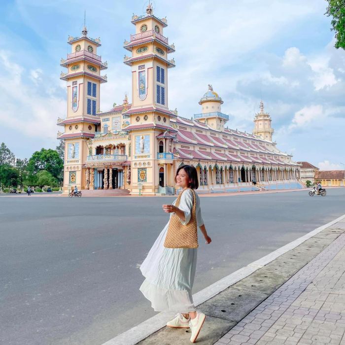 toa_thanh_cao_dai_tay_ninh.jpg