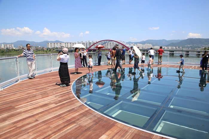 Soyanggang Skywalk H&agrave;n Quốc.jpg